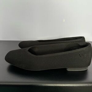 Viviana Black Textured Flats